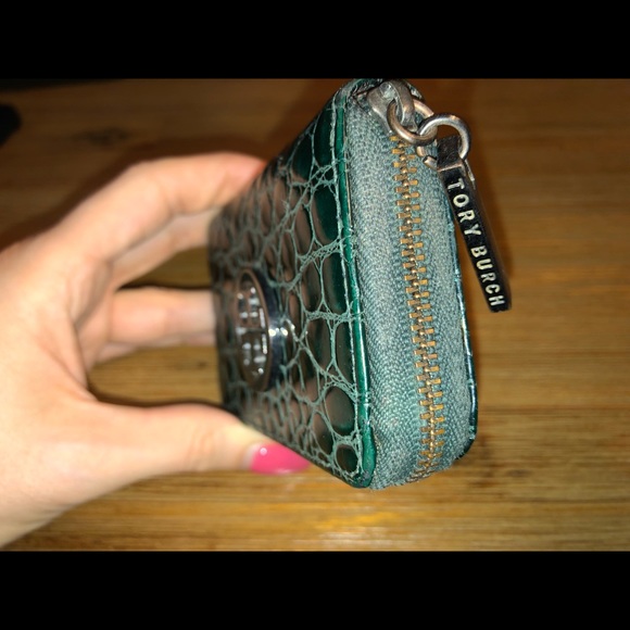 Beautiful Tory Burch Emerald Green Small Wallet - Picture 3 of 7